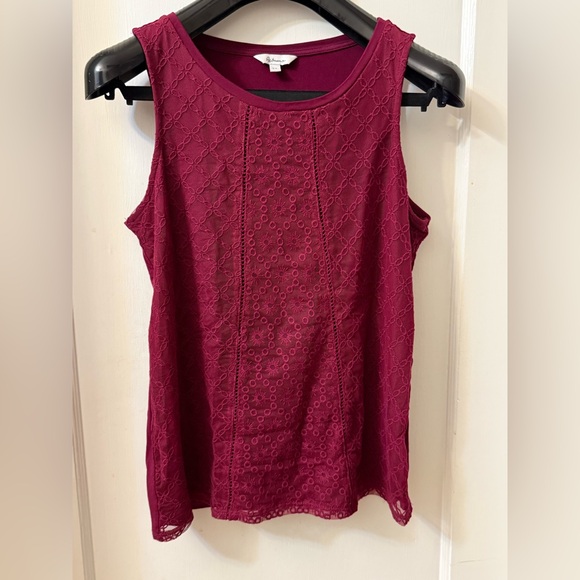 Reitmans Tops - PRETTY RED SLEEVELESS TOP DOUBLE-LAYER FRONT